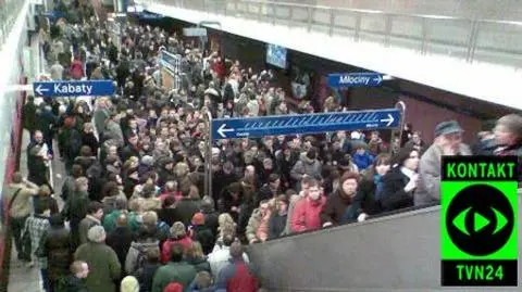 Wpadł pod pociąg w metrze