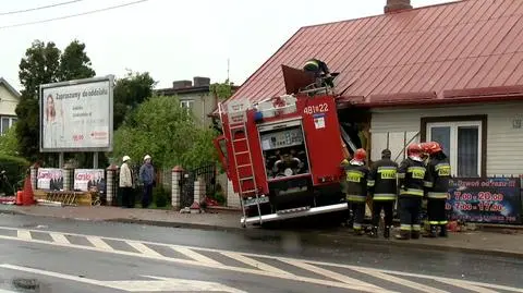 The homeowner told Polish TV station Sokółka TV that he was in his kitchen when the crash occurred