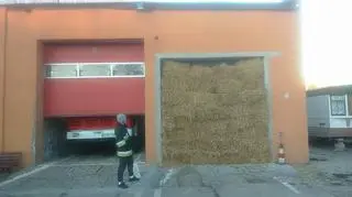 Strażacy wciąż czekają na nową bramę wjazdową 