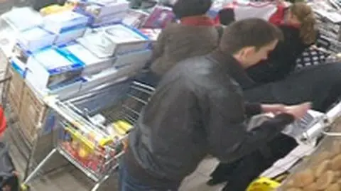 Biedronka dla biednych? "Starczy spojrzeć jakie bryki podjeżdżają"
