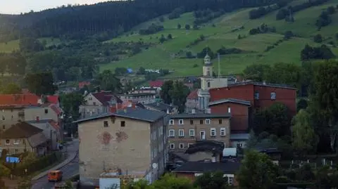 Burmistrz sprzedała długi gminy prywatnej firmie