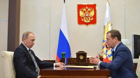 Dmitrij Miedwiediew jest jednym z najbliższych współpracowników Władimira Putina (materiał "Faktów" z 30 stycznia)