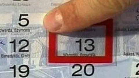 Jaki wpływ ma piątek 13 
na miejskie autobusy?