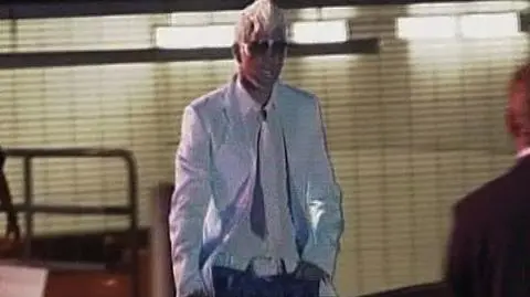 Rodman bije kobiety