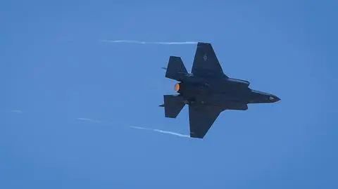 Pokazy na podparyskim le Bourget. Akrobacje F-35