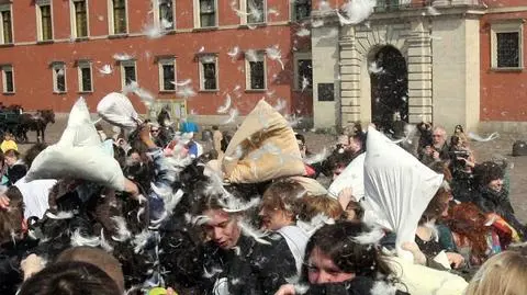 Prali się, aż pierze fruwało