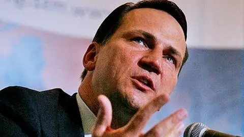 Sikorski zeznawał ws. przecieków