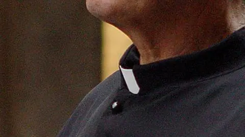 Ksiądz z zarzutem pedofilii. 
Kuria czeka na wyrok sądu 