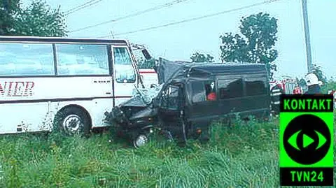 "Autobus zderzył się czołowo z rejsowym busem"