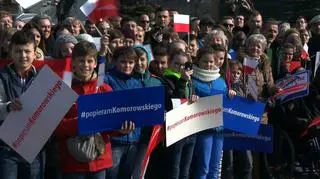 Prezydent Bronisław Komorowski podczas spotkania z wyborcami na rynku w Aleksandrowie Kujawskim