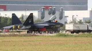 Nowy chiński myśliwiec trochę przypomina amerykańskiego F-35