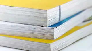 RPO uważa, że trzeba reagować na treści w podręcznikach naruszające godność innych osób 