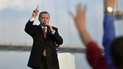 Turcja. Erdogan ogłosił ubiór dla puczystów stawiających się w sądzie