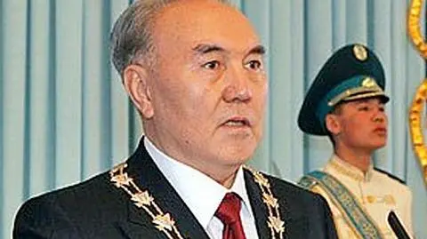 Prezydent Kazachstanu bohaterem narodowym?