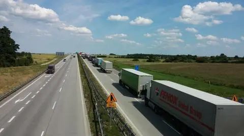 Sześciogodzinny paraliż na autostradzie A4: 
zderzenie na objeździe innego wypadku
