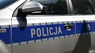 Cztery byli policjanci podejrzani są o przyjmowanie łapówek