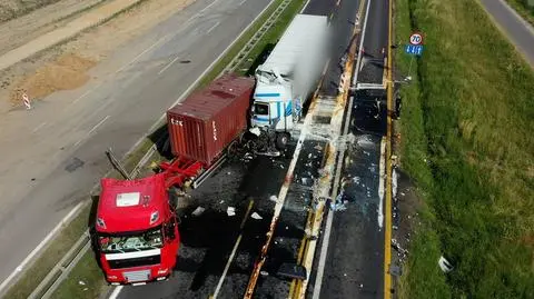 Zderzenie na A1 dwóch ciężarówek 