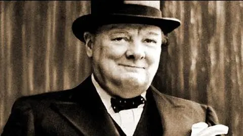 Churchill wycięty ze szkolnych książek