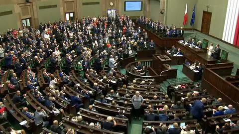 Politycy z pięciu list w Sejmie. Sondaż dla "Faktów" TVN i TVN24 z 26 września