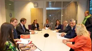 Kosowo i Serbia podpisały porozumienie w Brukseli