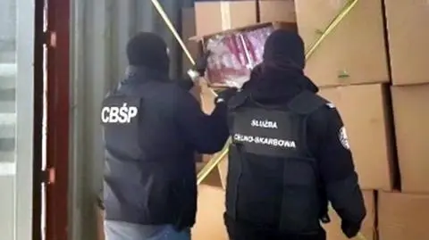 Gdynia: CBŚP oraz KAS udaremniły przemyt papierosów