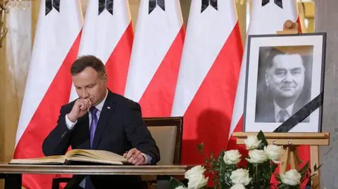 Wpis prezydenta w księdze kondolencyjnej