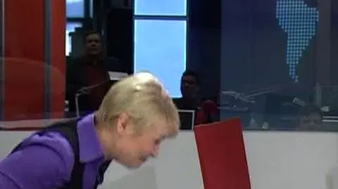 Prezenterka spadła z krzesła podczas wiadomości