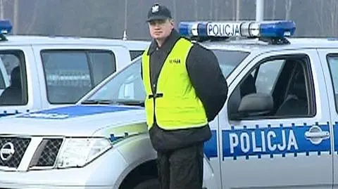 Rząd ustąpi mundurowym?
