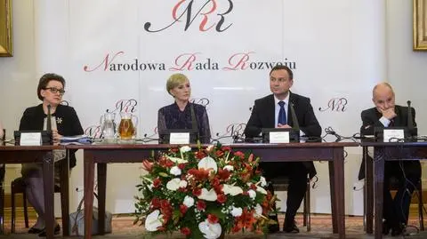 Prezydent: naukę w gimnazjach trzeba wydłużyć albo trzeba zlikwidować