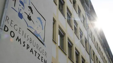 Niemcy. Dzieci z chóru w Ratyzbonie ofiarami przemocy i molestowania