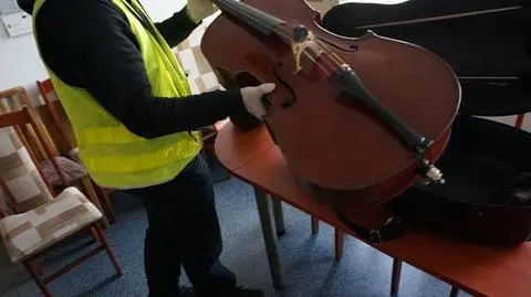 Policja odzyskała cenną XIX-wieczną wiolonczelę. Złodziej nie wiedział co kradnie