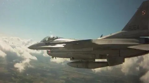 Zmieniają pilotów w asów