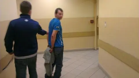 Jechał i pił, pił i jechał. "Bo lubi". 
Zarzuty dla kierowcy tira
