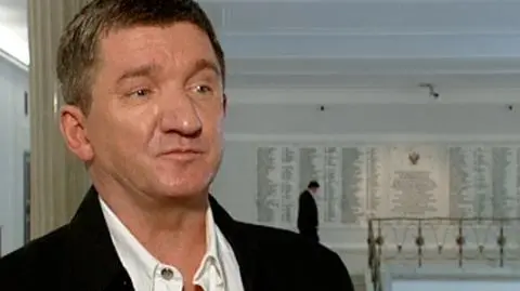 Wenderlich o nagrodach dla marszałków: warto się powściągnąć!