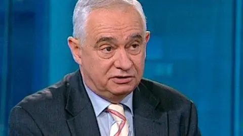 Zemke: W Polsce dziesiątki tysięcy podsłuchiwanych