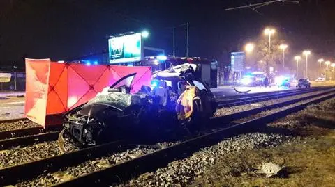 Łódź. Prędkościomierz zatrzymał się na 140 km/h. Przez pijanego kierowcę zginął niewinny człowiek.