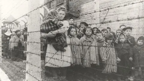 Wyzwolenia w Auschwitz doczekało ok. 7 tys. ludzi, w tym dzieci