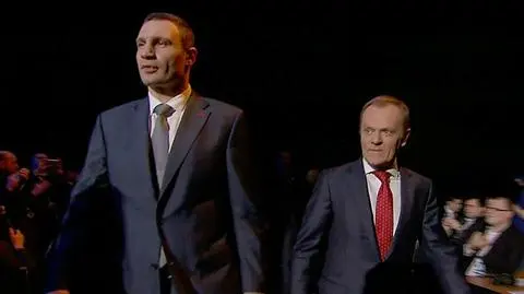 "Od tych wyborów zależy, czy Europa przetrwa". 
Tusk na inaugurację kampanii PO przyszedł z Kliczką 
