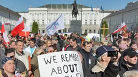 Prokuratura sprawdza, czy przed Pałacem znieważono prezydenta