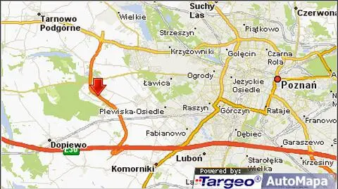 Tir zderzył się z osobówką i zablokował drogę