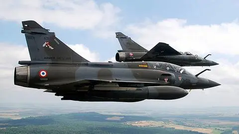 Katastrofa w Alpach: francuski myśliwiec miał pomóc pilotom airbusa