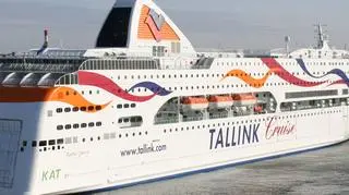 Mężczyzna wypadł za burtę promu "Baltic Queen" 