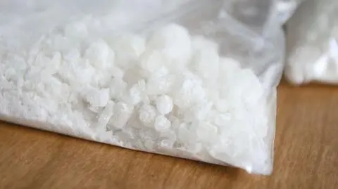 Co jest w składzie dopalaczy? Doktor Marcin Rawicz sądzi, że fentanyl