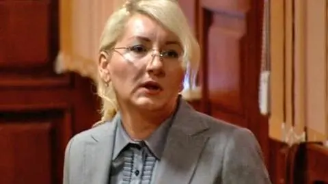 Sawicka znów płacze
