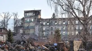 Przędzalnia lnu w Mysłakowicach została bezprawnie wyburzona