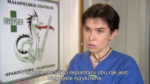 Gilotyna odcięła mu obie dłonie. Lekarze przyszywali je 10 godzin