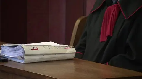Prokurator żąda więzienia w zawieszeniu i przepadku kościelnej ziemi