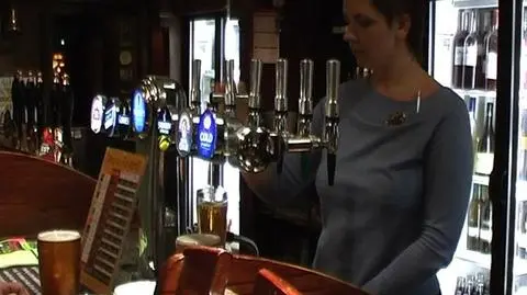 Półkwartę piwa, please