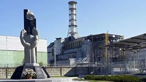 Świat daje miliony na Czarnobyl