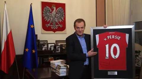 Wylicytować można nawet koszulkę, którą przekazał Dawid Cameron
